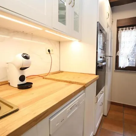Bonito Apartamento Rural, Wifi, Terraza Y Piscina En Navelgas * Tineo
