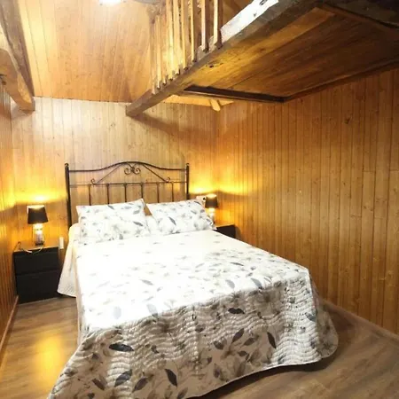Bonito Apartamento Rural, Wifi, Terraza Y Piscina En Navelgas *