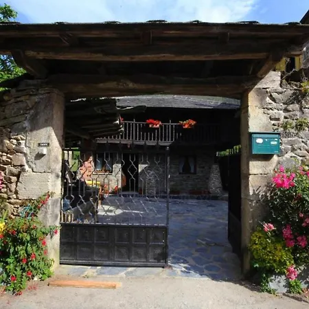 Bonito Apartamento Rural, Wifi, Terraza Y Piscina En Navelgas Holiday home *