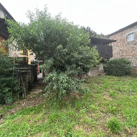 Bonito Apartamento Rural, Wifi, Terraza Y Piscina En Navelgas *